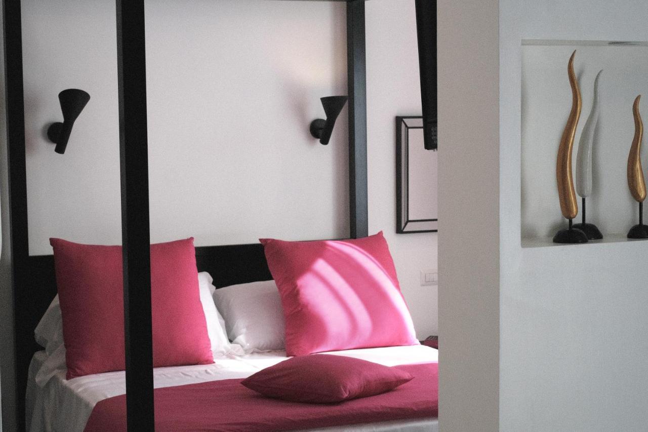 36 Steps In Tasso Square Apartment ซอร์เรนโต ภายนอก รูปภาพ